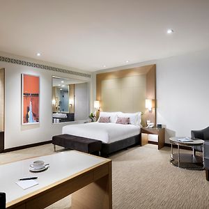 Pacific Club Room